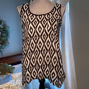 Jones New York Sport knit hi lo sleeveless front pocket tank top Black white sm